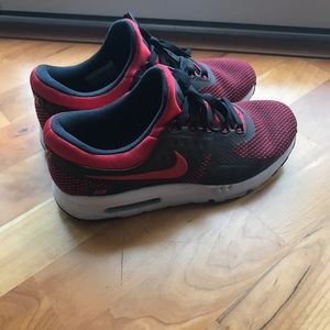 Women’s Nike AirMax zero